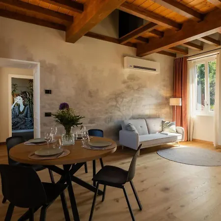 Oriente Luxury Boutique In Ello