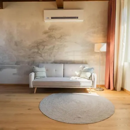 Lägenhet Oriente Luxury Boutique In Ello Vergano