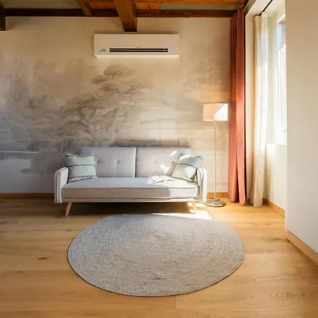 Apartman Oriente Luxury Boutique In Ello Vergano